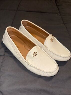 COACH White Mary Lock Up Pebbled Leather Driver Loafers